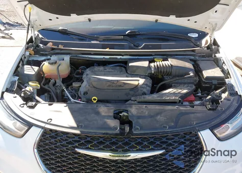 2022 Chrysler Pacifica Touring L z USA, uszkodzony, nr VIN 2C4RC1BG1NR197675